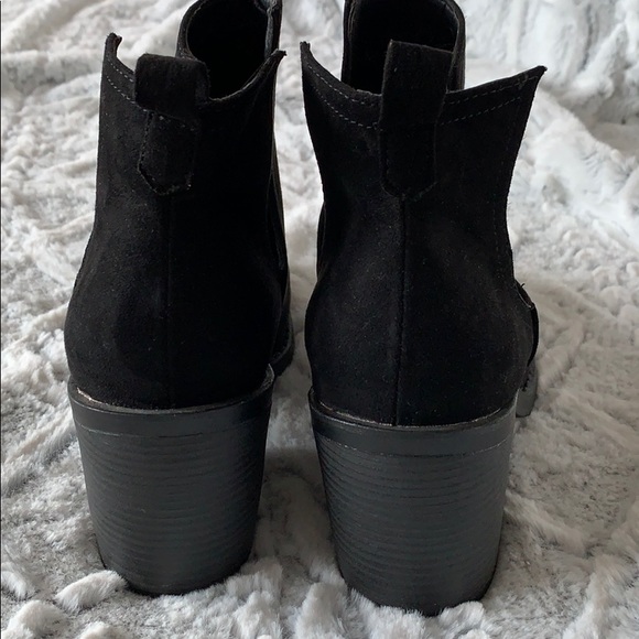 Mossimo Black Booties - Picture 3 of 4